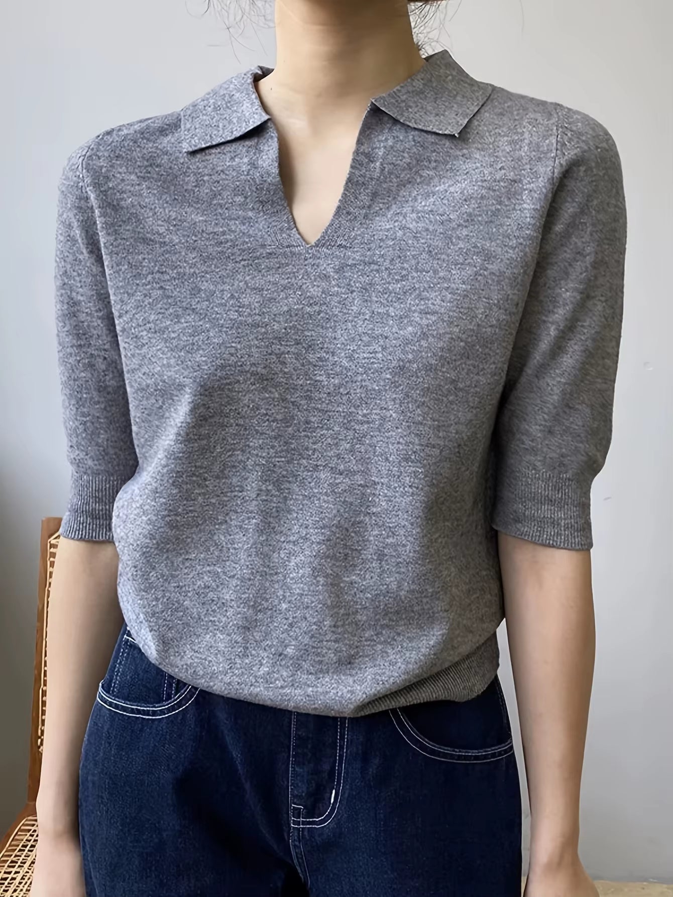 Spring and Summer Lapel Small V Solid Color Three-Quarter Sleeve Knitwear, Simple and Elegant, Fashionable and Versatile