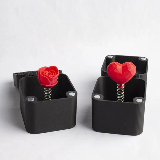 Love Rose Surprise Gift Boxs Fun Prank Gift Offices Desk Home Decor Valentine's Day Gift Decoration Toys