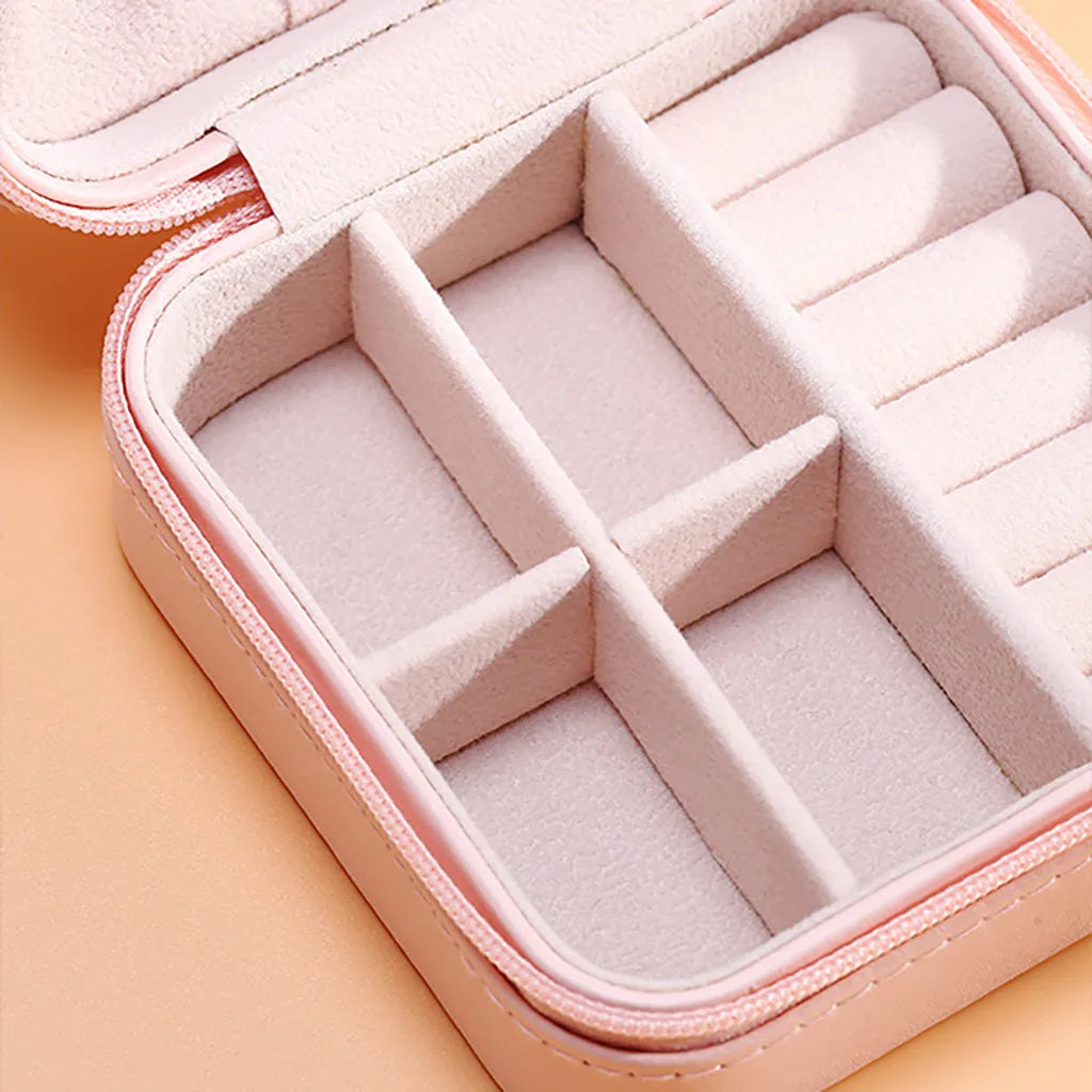 Portable Mini Jewelry Storage Box Travel Organizer Jewelry Case Leather Storage Earrings Necklace Ring Jewelry Organizer Display