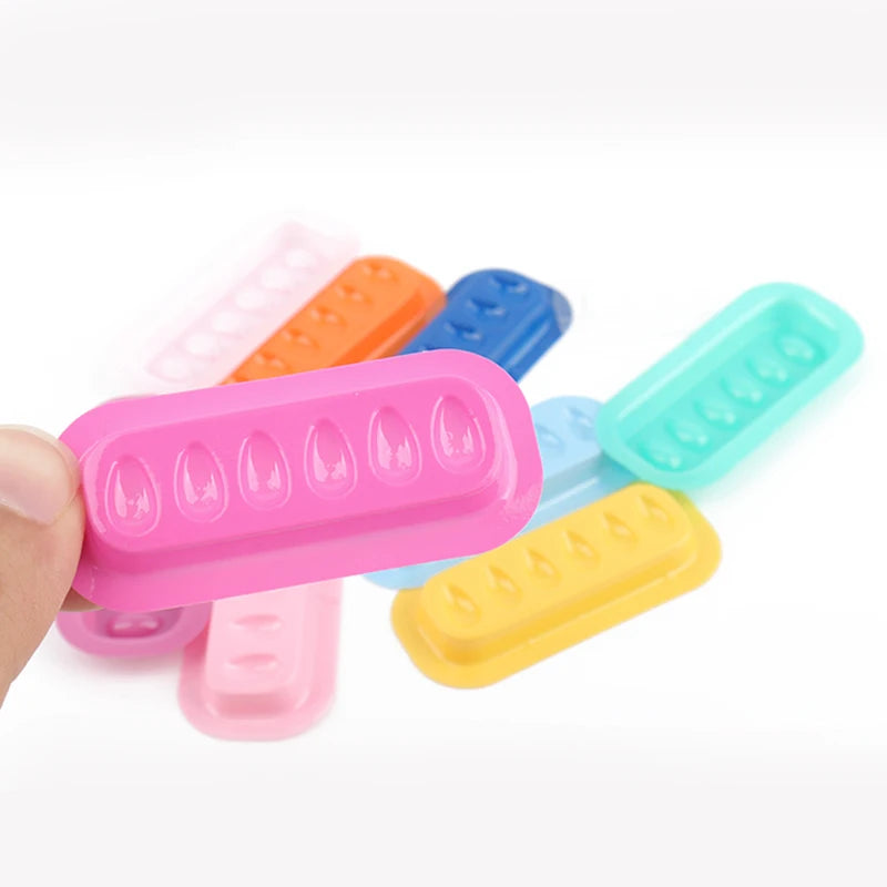 00pcs Disposable PVC Flower Holder Stickers – Adhesive Lash Glue Pallet for Eyelash Extension and Makeup Tools