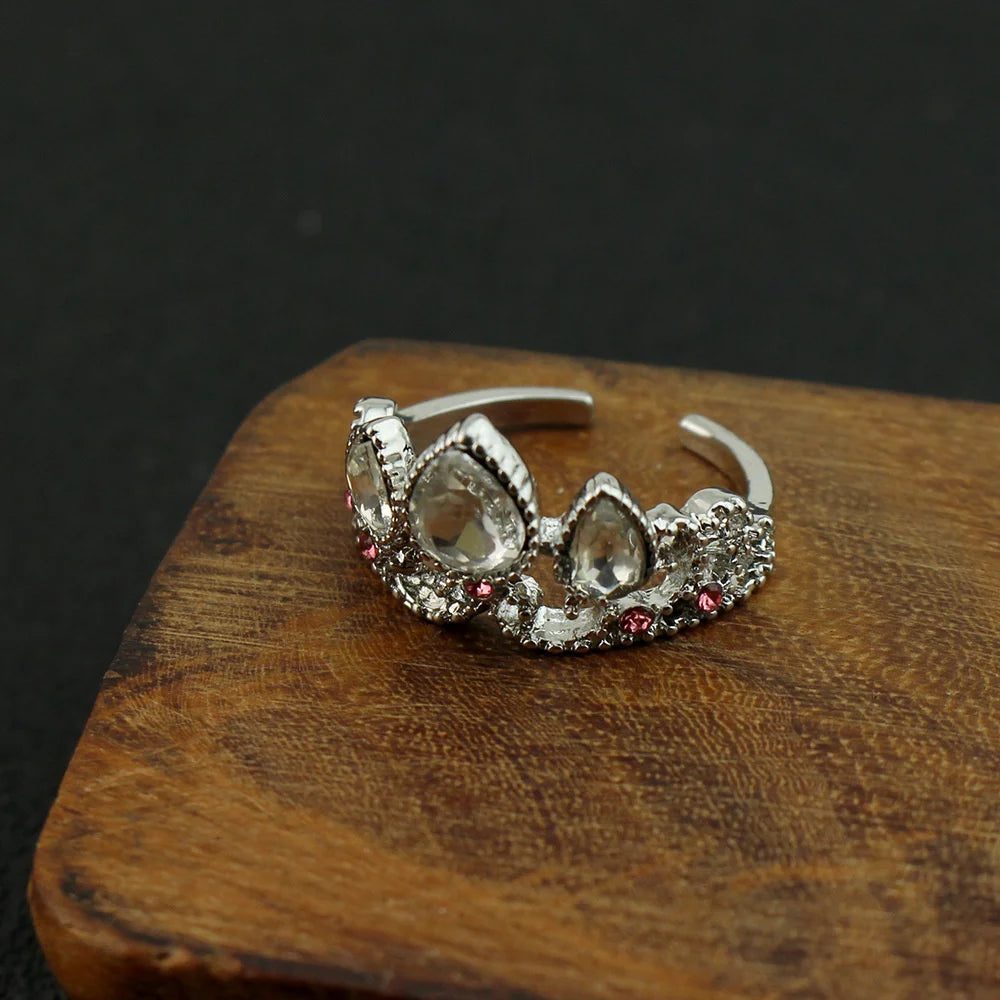 Charm Rapunzel Crown Ring