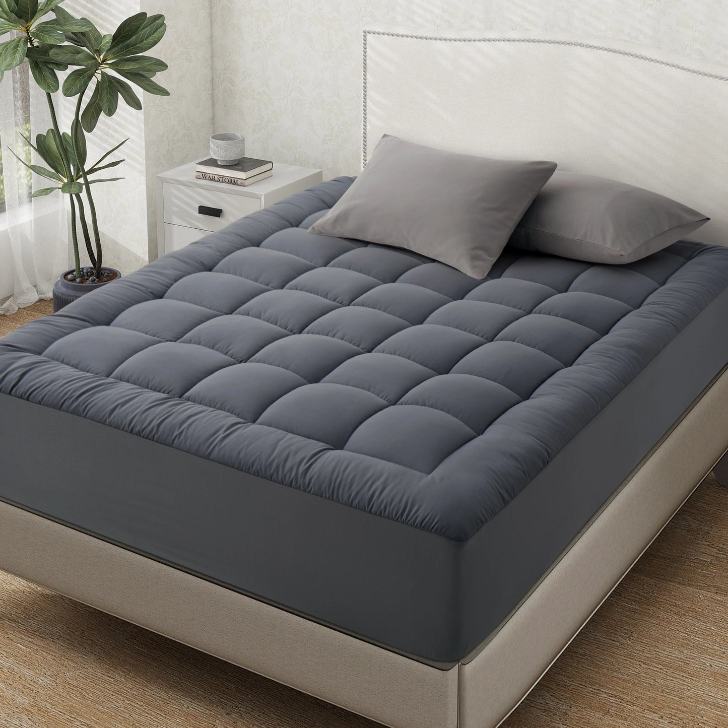 Queen Mattress Topper for Body Pain Relief, 450GSM Extra Thick Mattress Pad Cover with Elastic Pocket, fiber Bed Topper