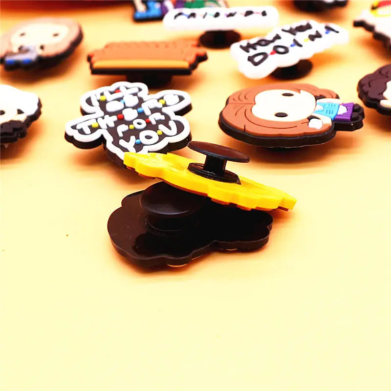 Single Piece Old Friends Shoe Charm – Fun Garden Shoe & Clog Decoration Pin, Unisex Gift