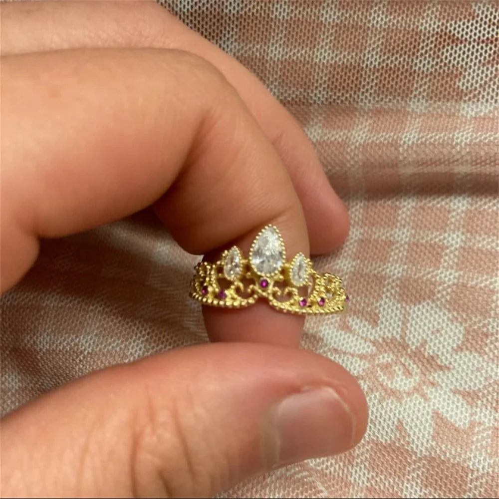 Charm Rapunzel Crown Ring