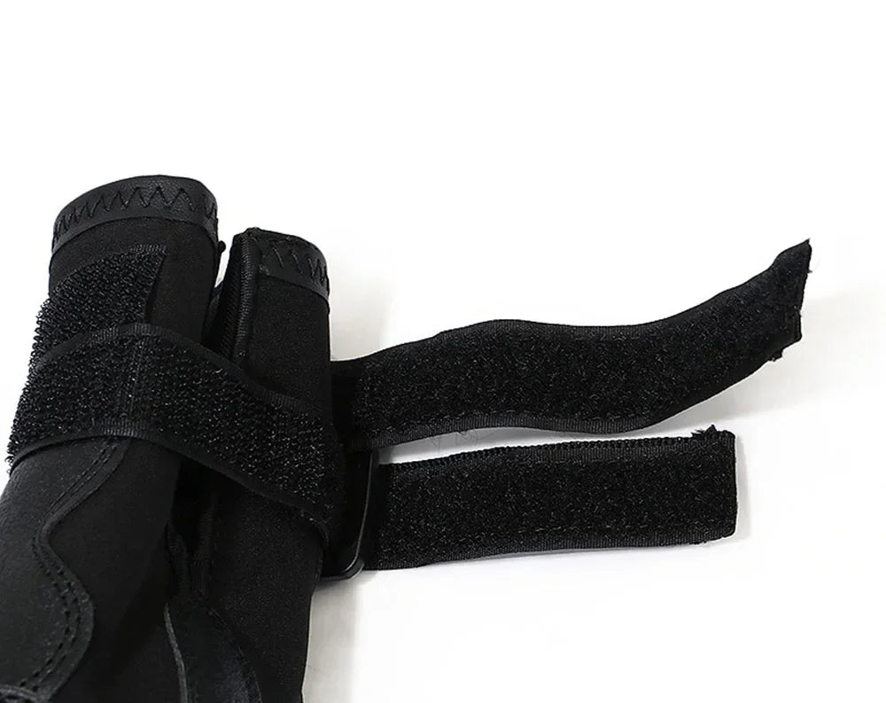 Dog Socks & Boots – 4pcs Reflective Waterproof Anti-Slip Shoes for Medium and Large Dogs, Warm for Snow & Rain