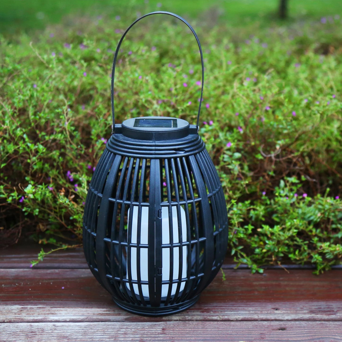 Solar Garden Lantern LED Outdoor Solar Lantern Waterproof Decorative Rattan Lantern For Patio Pathway Courtyard