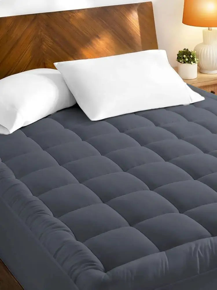 Queen Mattress Topper for Body Pain Relief, 450GSM Extra Thick Mattress Pad Cover with Elastic Pocket, fiber Bed Topper