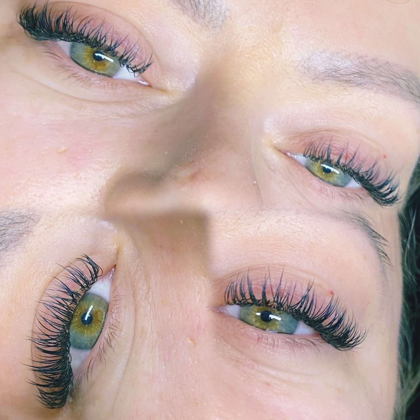 Sample Flat Classics Lash Tray