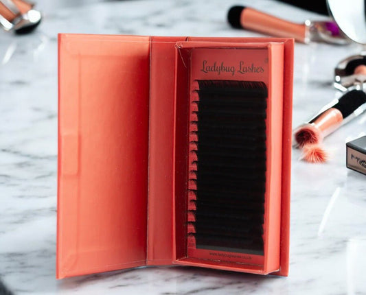 Mega Volume Lash Tray