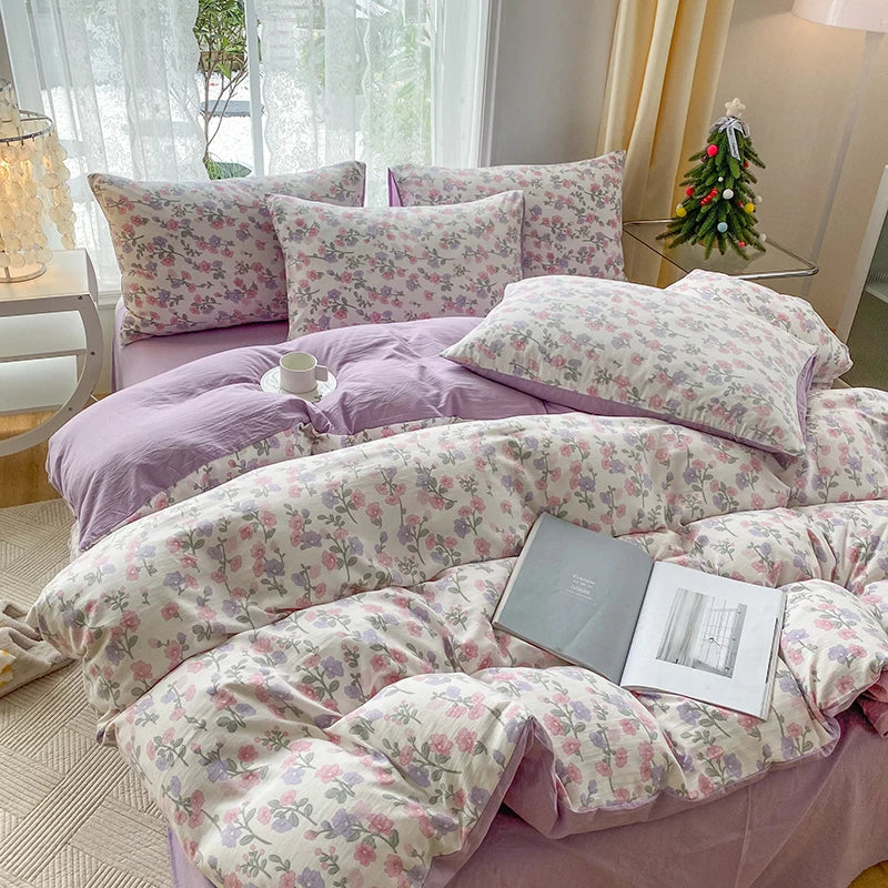 3-piece Cartoon Heart-shaped  Duvet Cover & Pillowcases