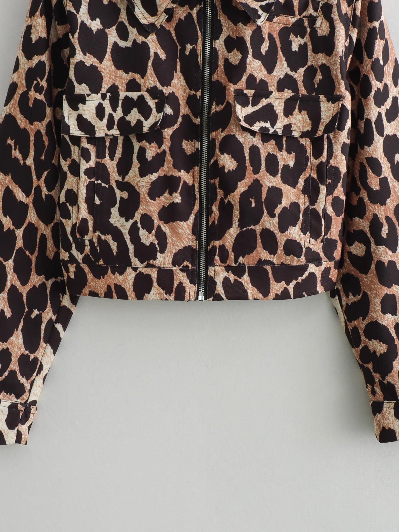 TRAFZA Vintage Casual Women Jackets Leopard Print Zippers Turn-down Collar Short Coats New Fashion 2024 Spring Holiday Jackets