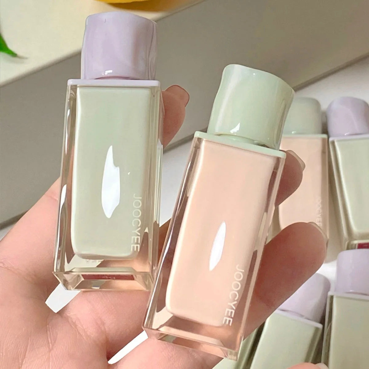 Hydrating Liquid Lip Gloss
