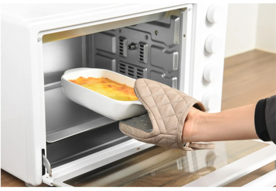Fish Shaped Silicone Anti Scald Oven Gloves