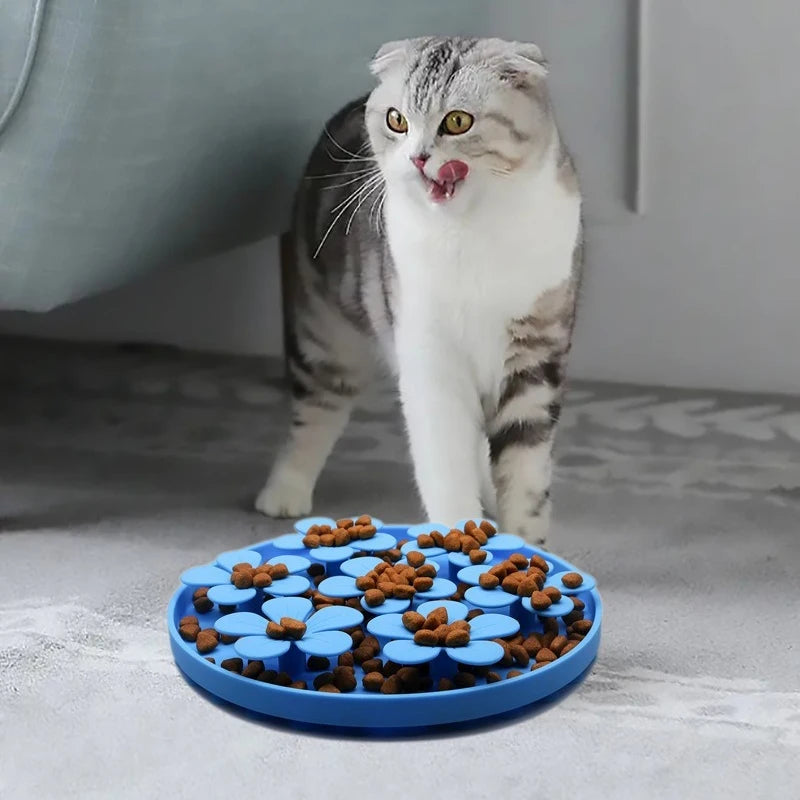 Silicone Slow Feed Mat for Cats & Dogs – Suction Cup Lick Pad and Treat Dispenser for Healthy Eating