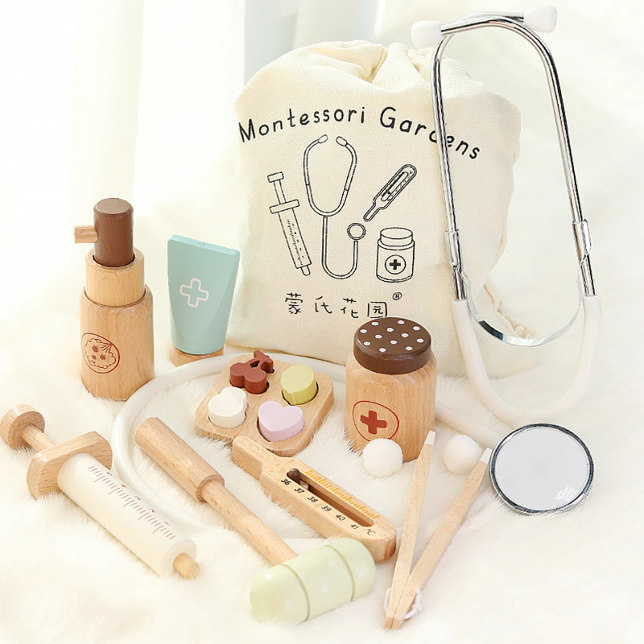Children playing house simulation, doctors, nurses, stethoscopes, medical kits, syringes, toy sets, wooden boys and girls