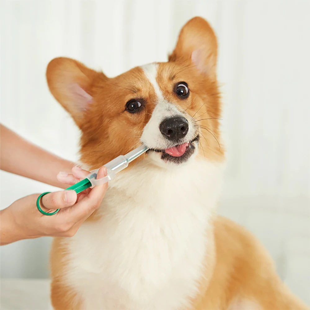 Dual-Purpose Pet Medicine Feeder – Soft-Tip Cat Pill Shooter & Tablet Syringe Applicator