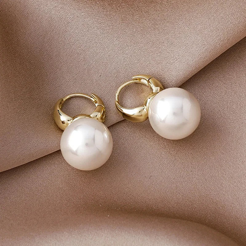 Silver Pearl Earrings