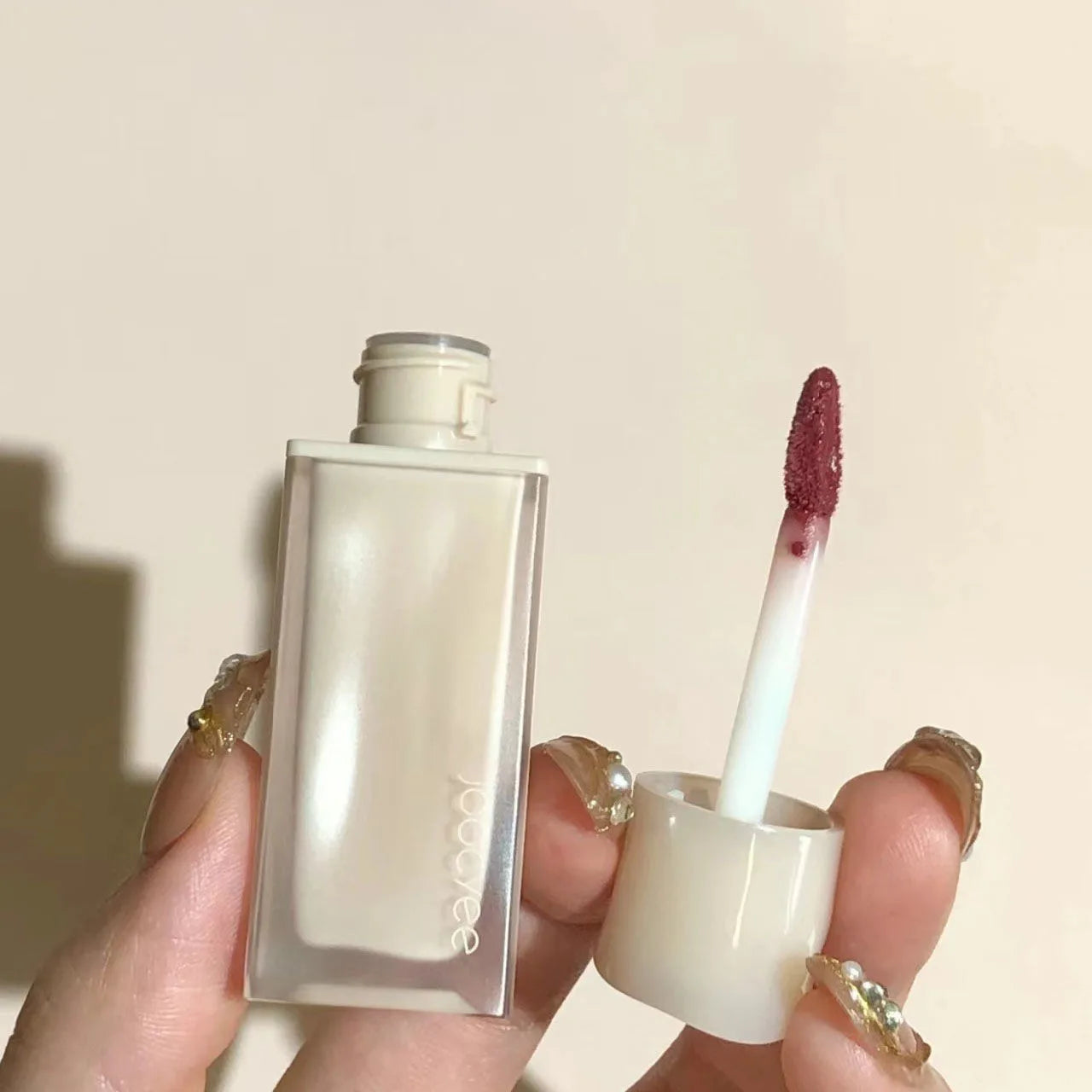 Hydrating Liquid Lip Gloss
