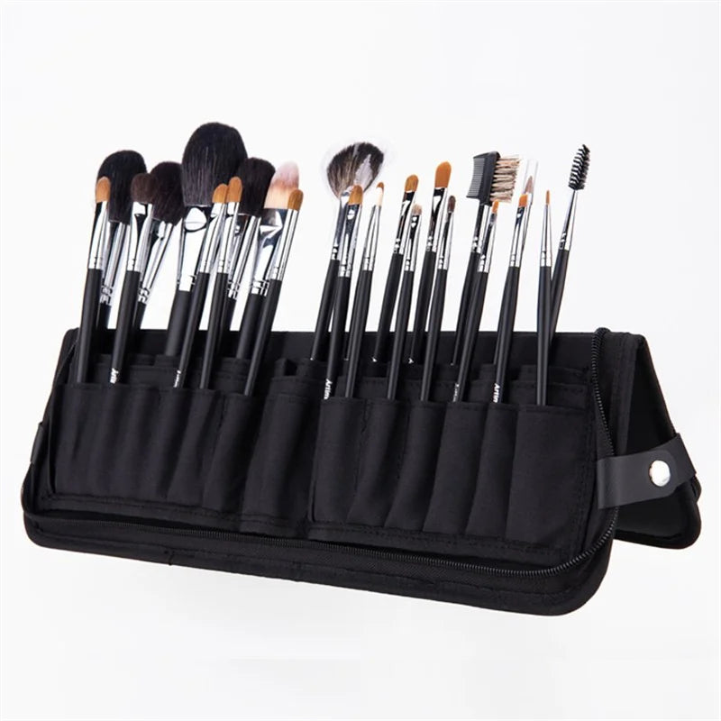 29 Foldable Makeup Brush Bag