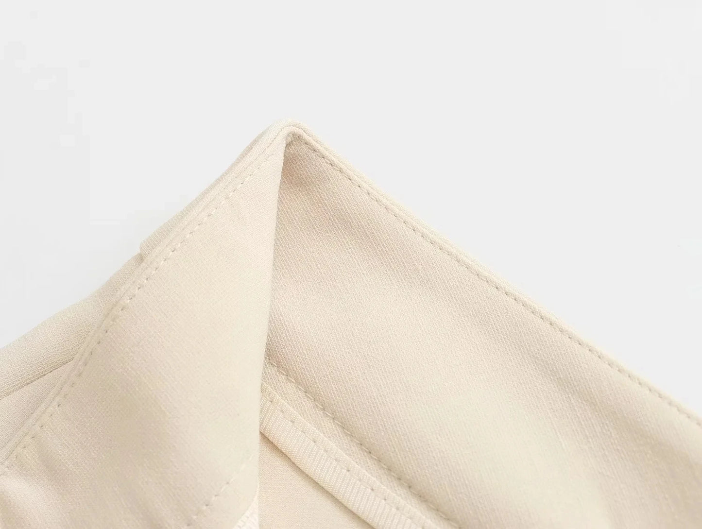 Trafza Elegant Sleeveless Tank Tops for Summer - Slim-fitting Medium Length Plain Design with Buttons - Skinny Fit