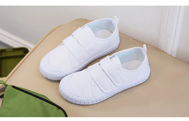 Girls’ Canvas Shoes – Comfortable and Stylish Everyday Trainers