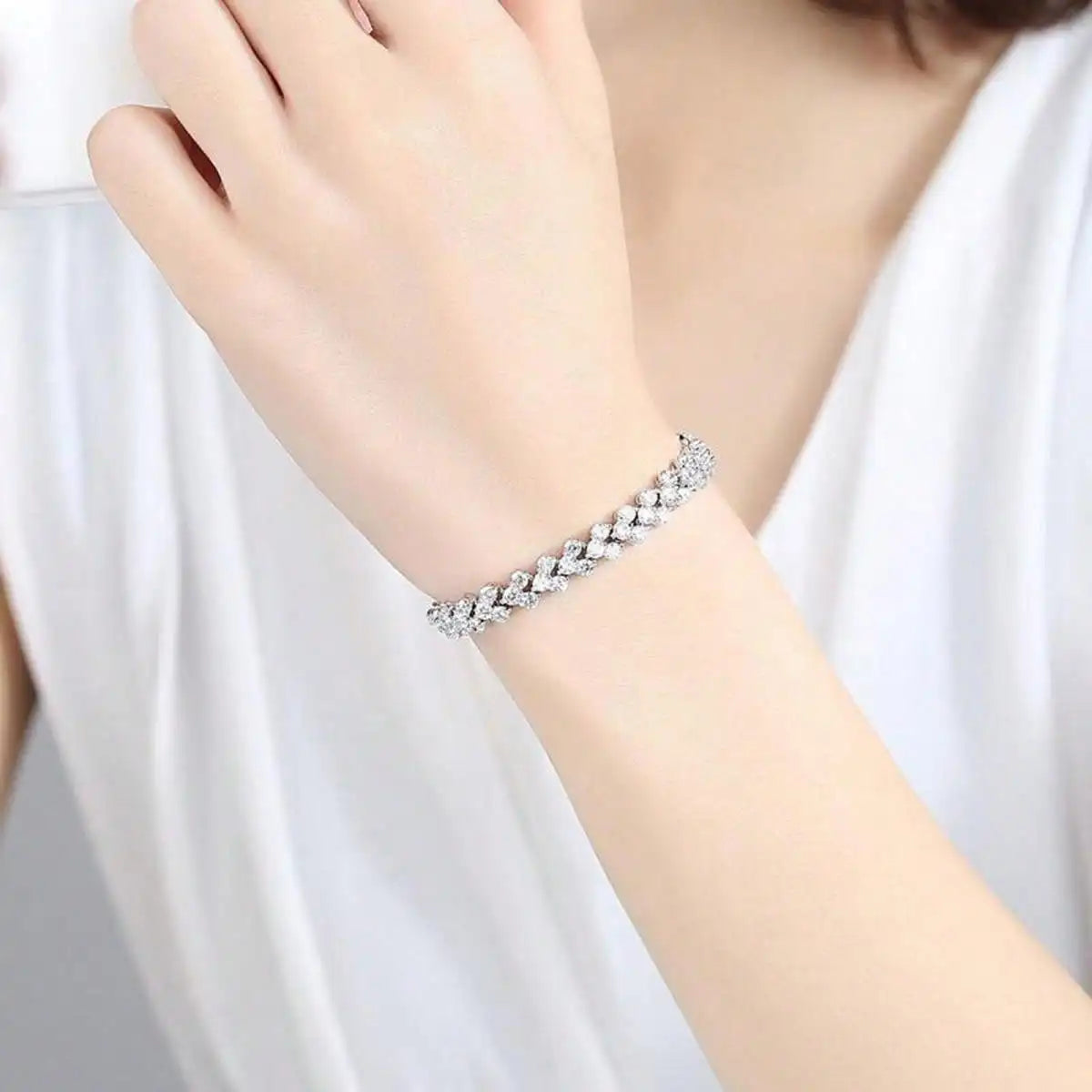 Roman Style Woman Crystal Diamond Bracelet