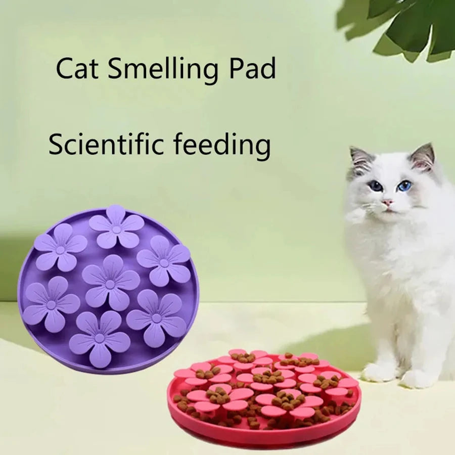 Silicone Slow Feed Mat for Cats & Dogs – Suction Cup Lick Pad and Treat Dispenser for Healthy Eating