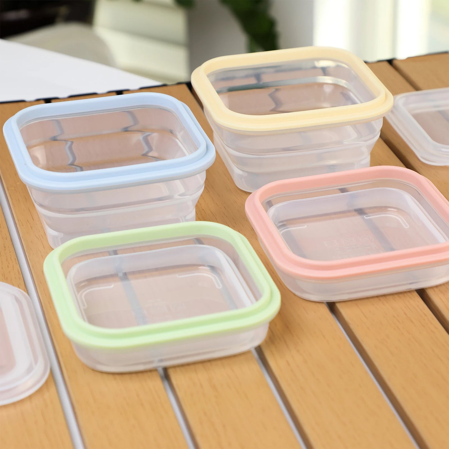 Silicone Snack Containers for Kids Food Containers with Lids, Fruit Container for Lunch, Foldable Lunch Container for Kids