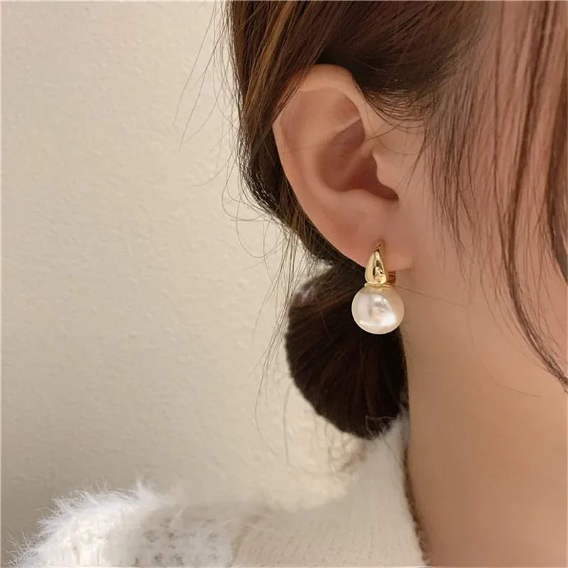 Silver Pearl Earrings
