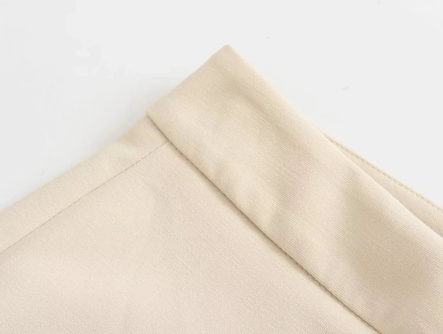 Trafza Elegant Sleeveless Tank Tops for Summer - Slim-fitting Medium Length Plain Design with Buttons - Skinny Fit