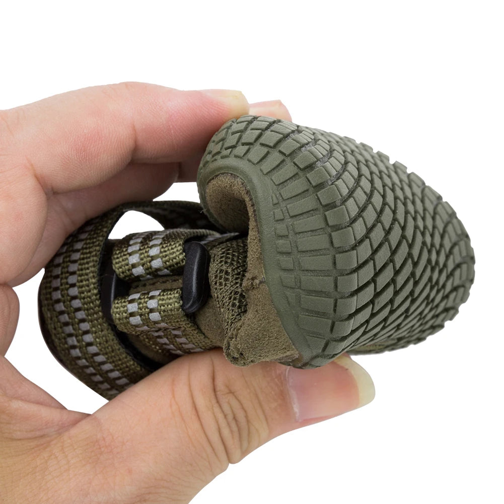 Winhyepet Dog Shoes Warm 4PCS Boots Waterproof Anti-slip Pet Wear for Walking Traveling Protecting Feet High Quality Dogs Shoes