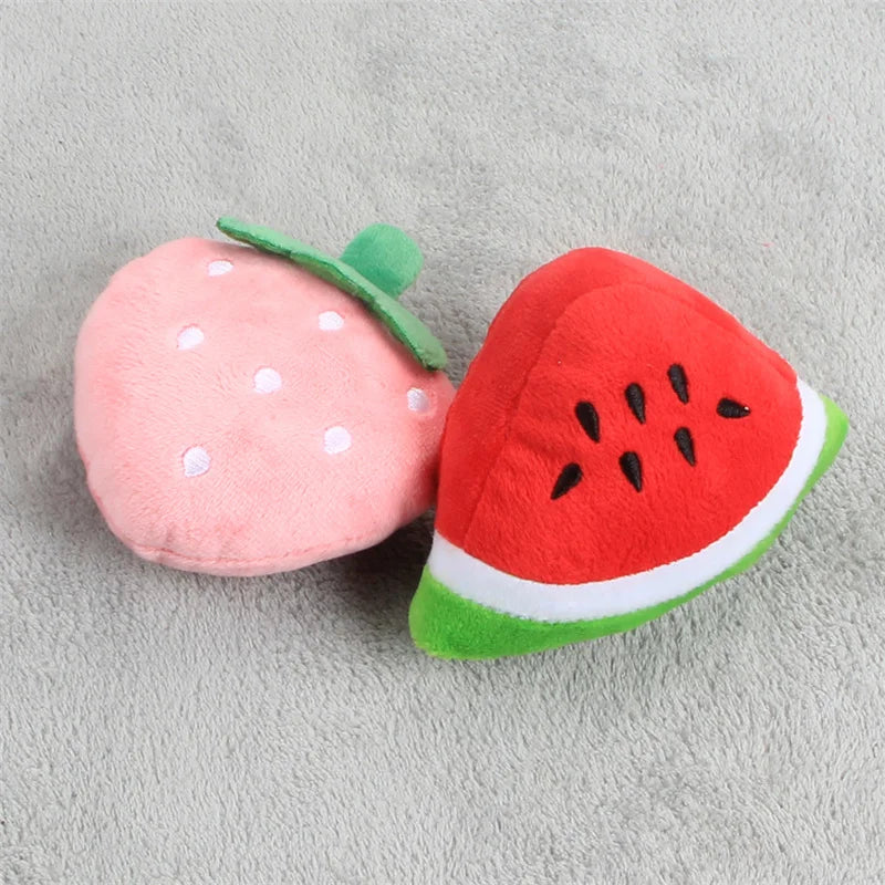 Plush Fruit-Shaped Dog Toy – Squeaky Chew Toy for Small & Medium Dogs, Teeth-Cleaning Pet Toy for Puppies and Cats