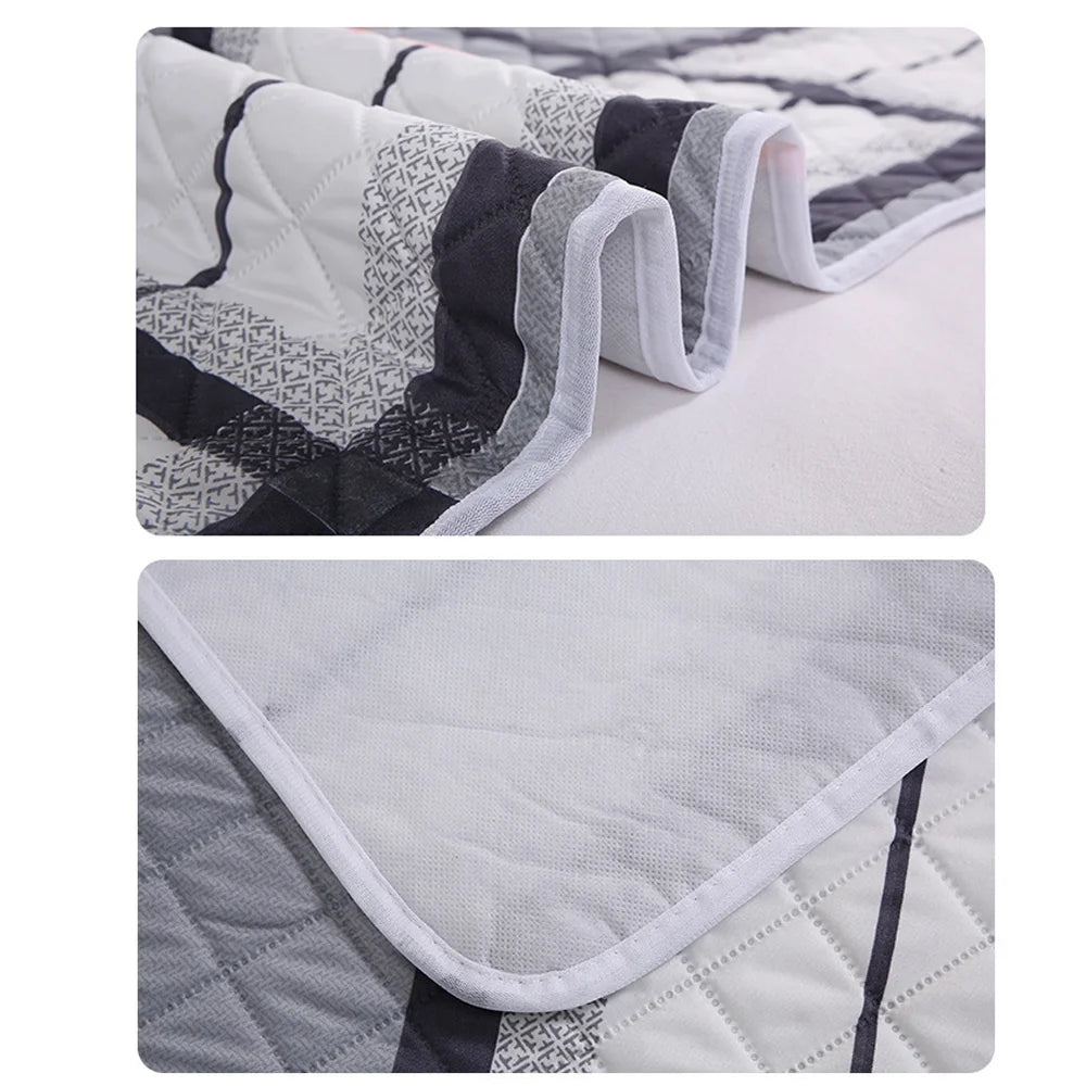Waterproof Washable Mattress Urine Mat for Baby Toddlers Cute Cartoon Bed Protector Diaper Bedding Urine Pads Cloth Breathable
