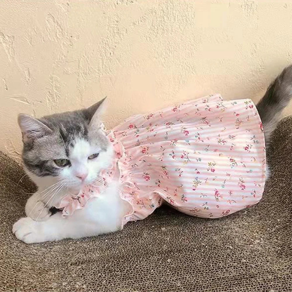 Summer Green Sphynx Cat Suspender Skirt Love Flower Pet Princess Dresses for Cats Gotas Katten Kedi Dog Dress mascotas Clothes