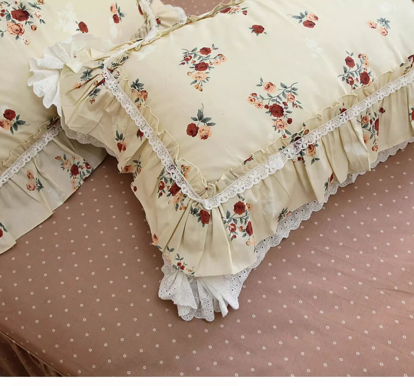 Floral Style 100% Cotton Pillowcase Bedding Set With Lace Design