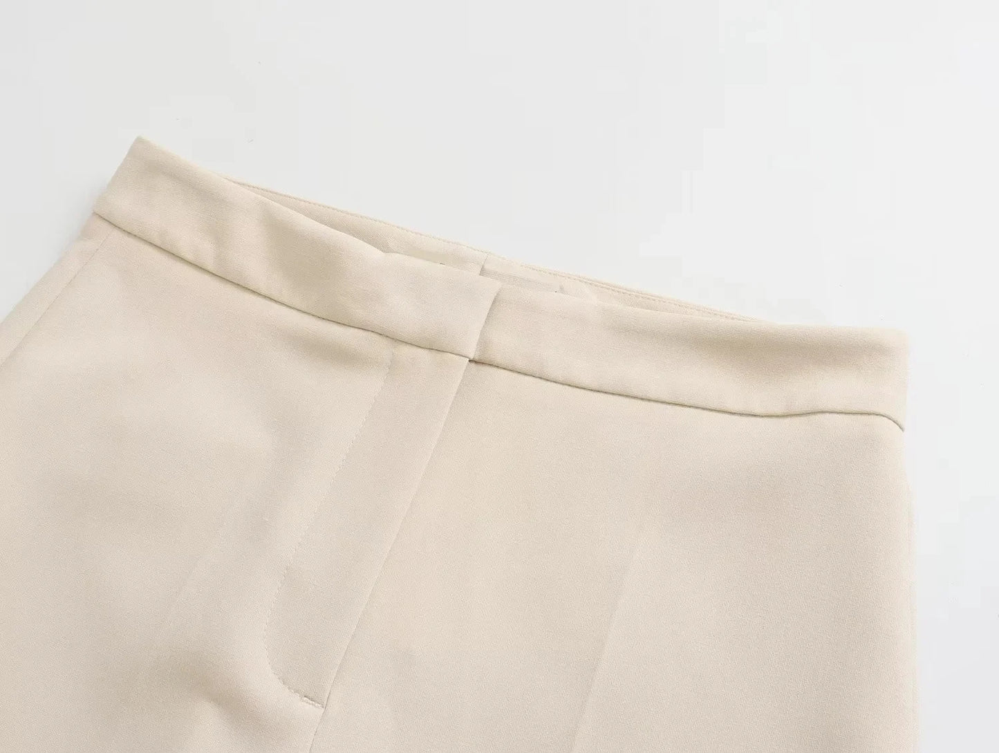 Trafza Elegant Sleeveless Tank Tops for Summer - Slim-fitting Medium Length Plain Design with Buttons - Skinny Fit