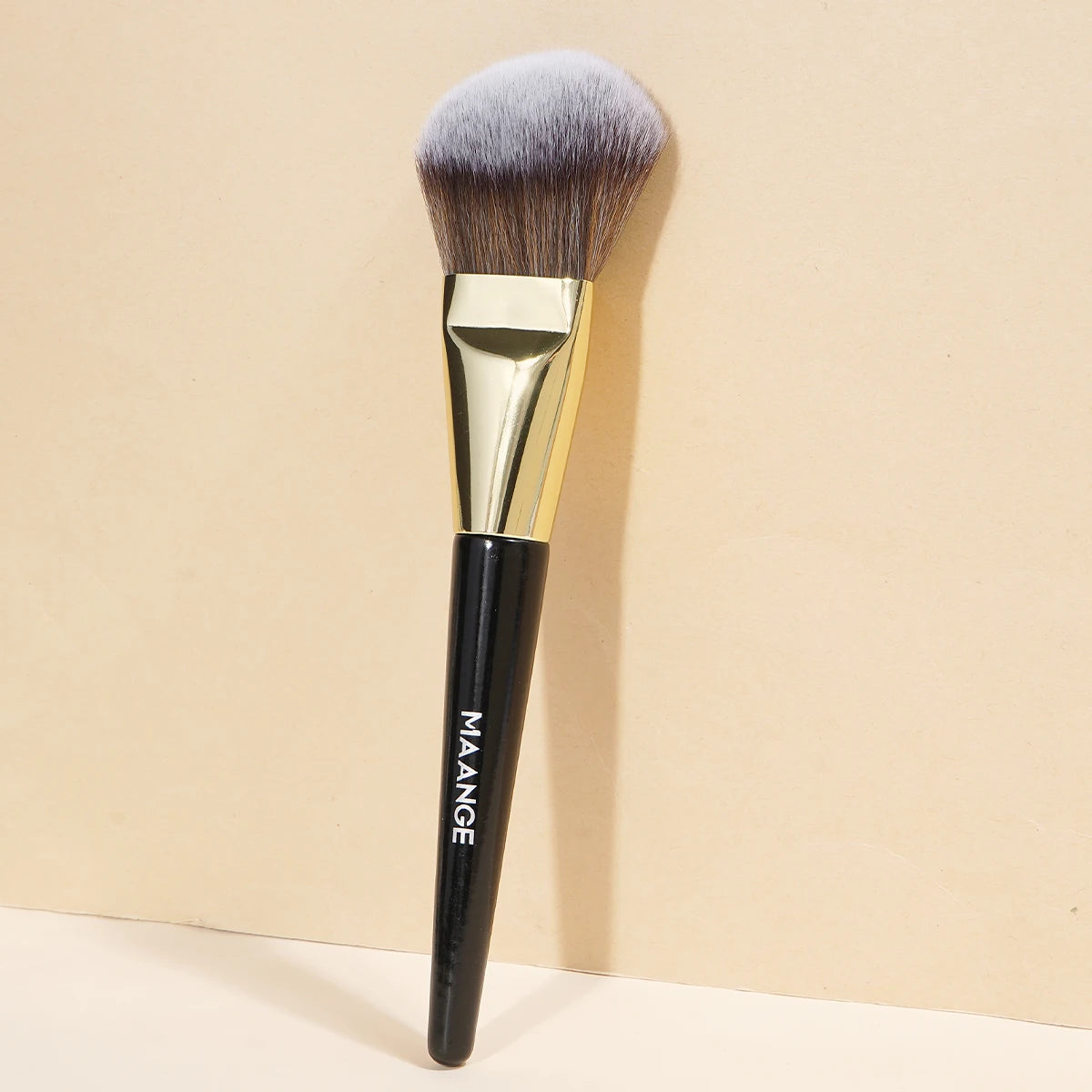 MAANGE 1Pc Angled Foundation Makeup Brush