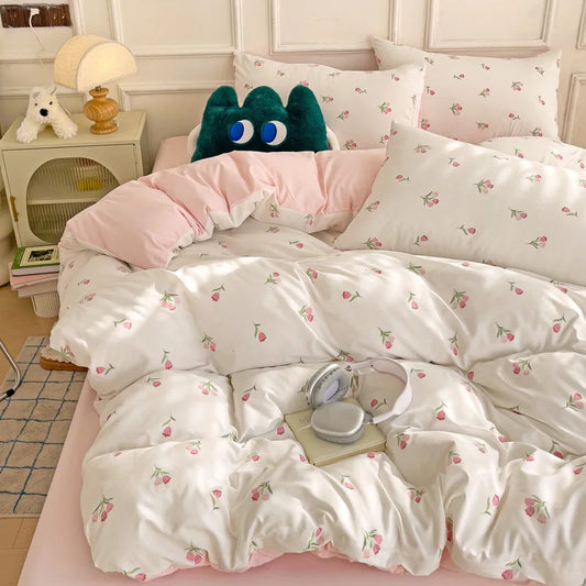 3-piece Cartoon Heart-shaped  Duvet Cover & Pillowcases