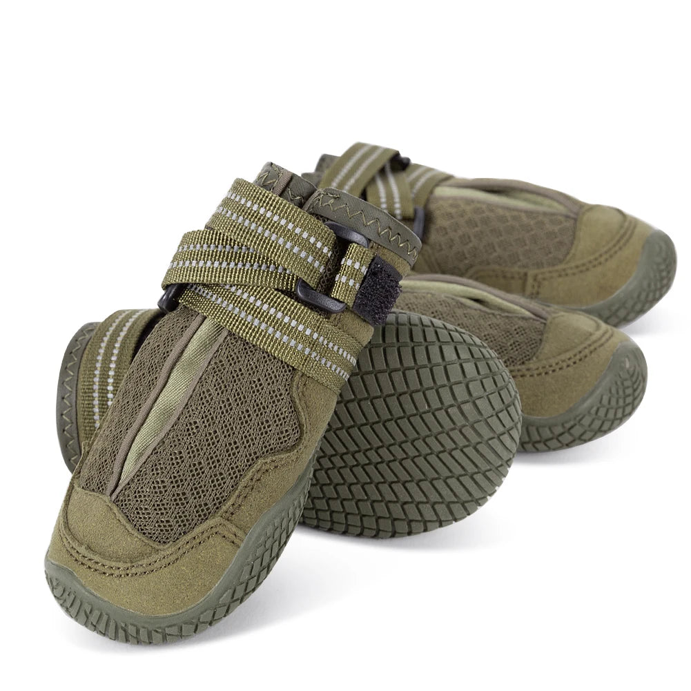 Winhyepet Dog Shoes Warm 4PCS Boots Waterproof Anti-slip Pet Wear for Walking Traveling Protecting Feet High Quality Dogs Shoes