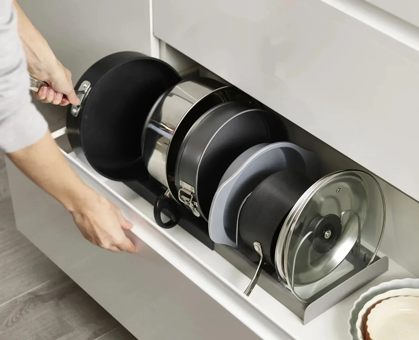 Expandable Pots and Pans Storage Rack for Cabinets Pot and Lid Holder with 6 Adjustable Shelves for Kitchen Organisation Tools