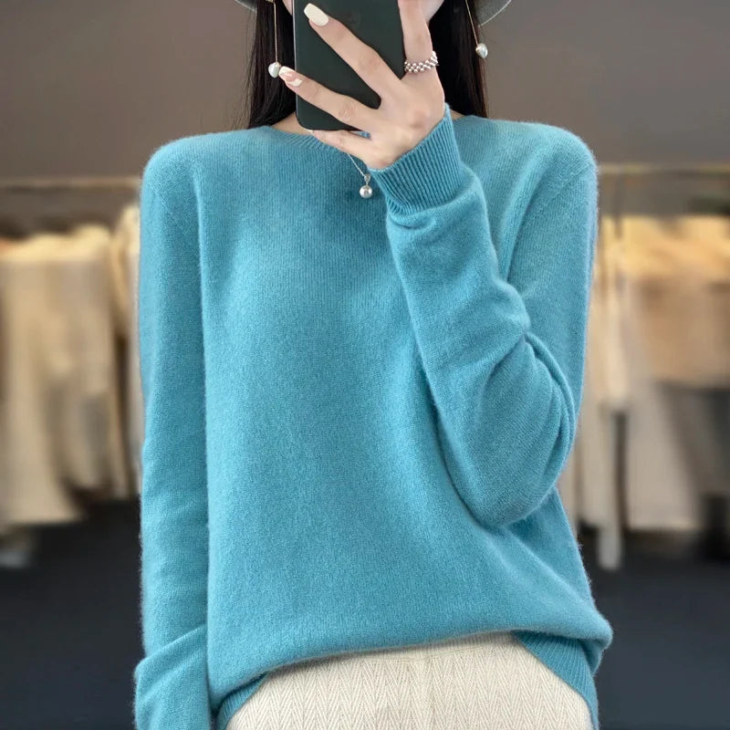 100% Merino Wool Women’s Sweater – Soft Cashmere-Feel O-Neck Pullover, Autumn/Winter Warm Knit Top (14 Colours)