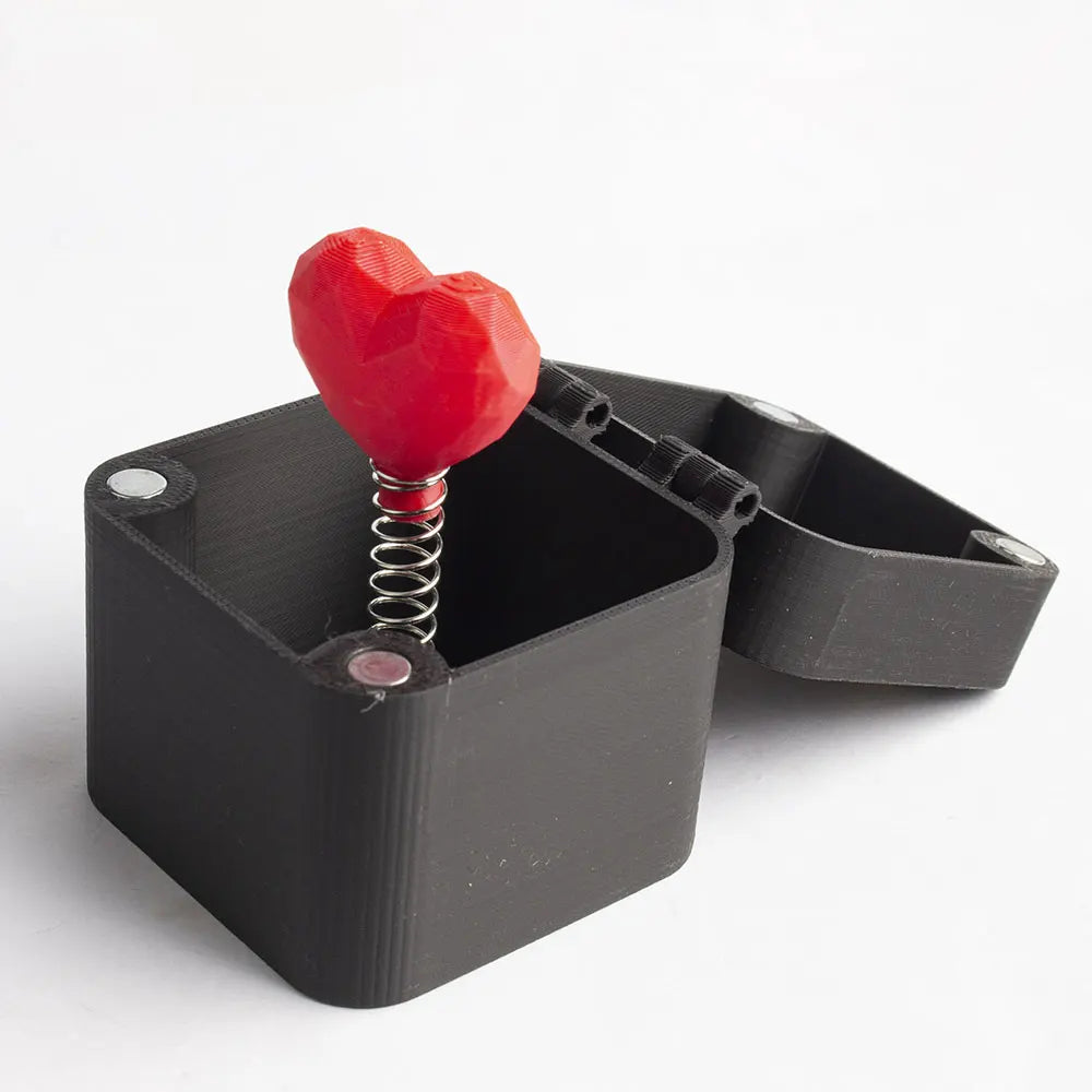 Love Rose Surprise Gift Boxs Fun Prank Gift Offices Desk Home Decor Valentine's Day  Gift Decoration Toys