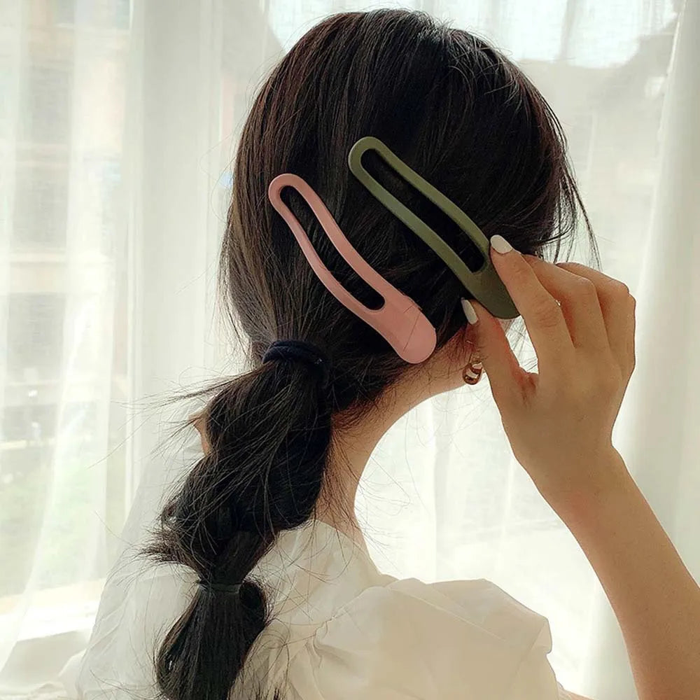 Large Matte Candy Color Hair Claw – Simple Plastic Duckbill Clip for Women and Girls