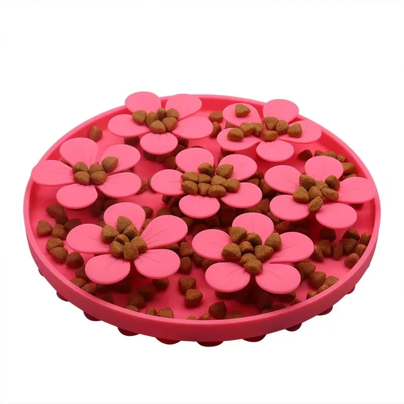 Silicone Slow Feeder Mat for Cats & Dogs – Suction Cup Lick Pad and Treat Dispensing Food Bowl