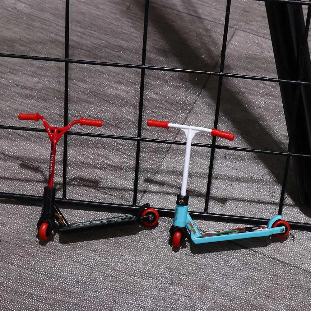 Kids Toys Removable Educational Finger Toys Two Wheel Finger Scooter Mini Scooter Mini Finger Scooter Finger Skateboards
