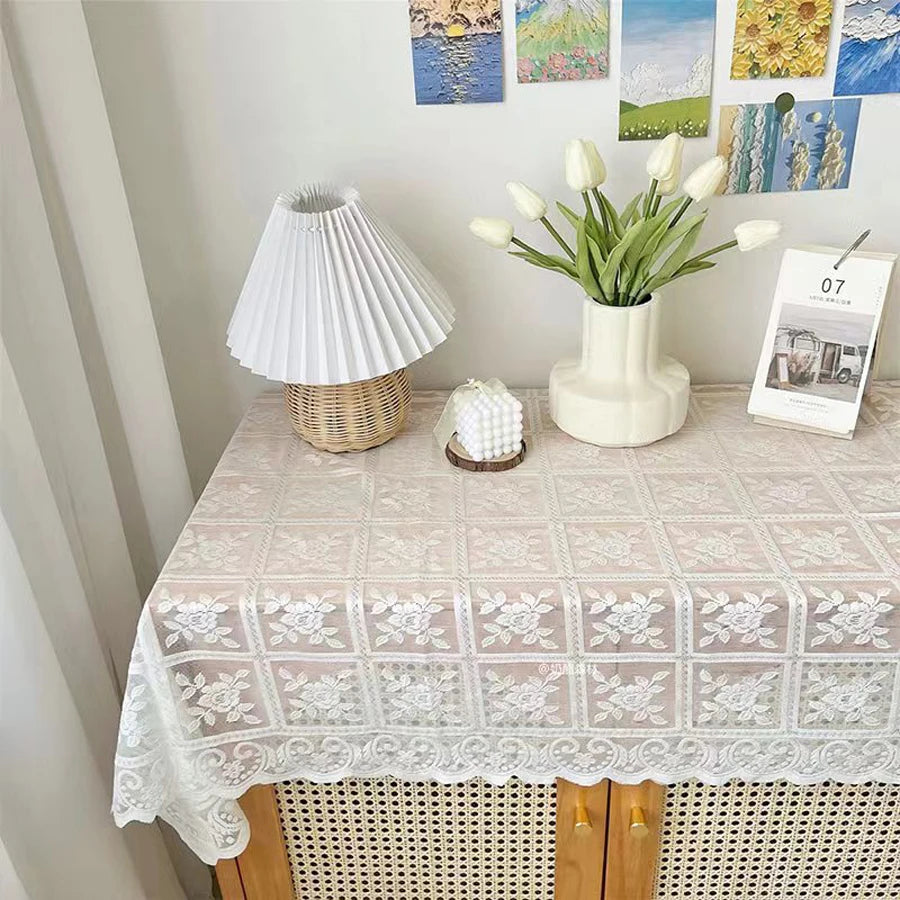 100% Polyester Embroidered Lace Table Cloth
