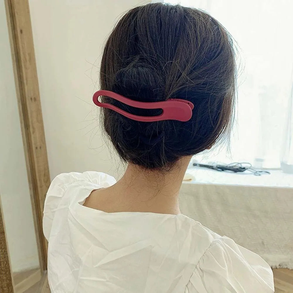 Large Matte Candy Color Hair Claw – Simple Plastic Duckbill Clip for Women and Girls