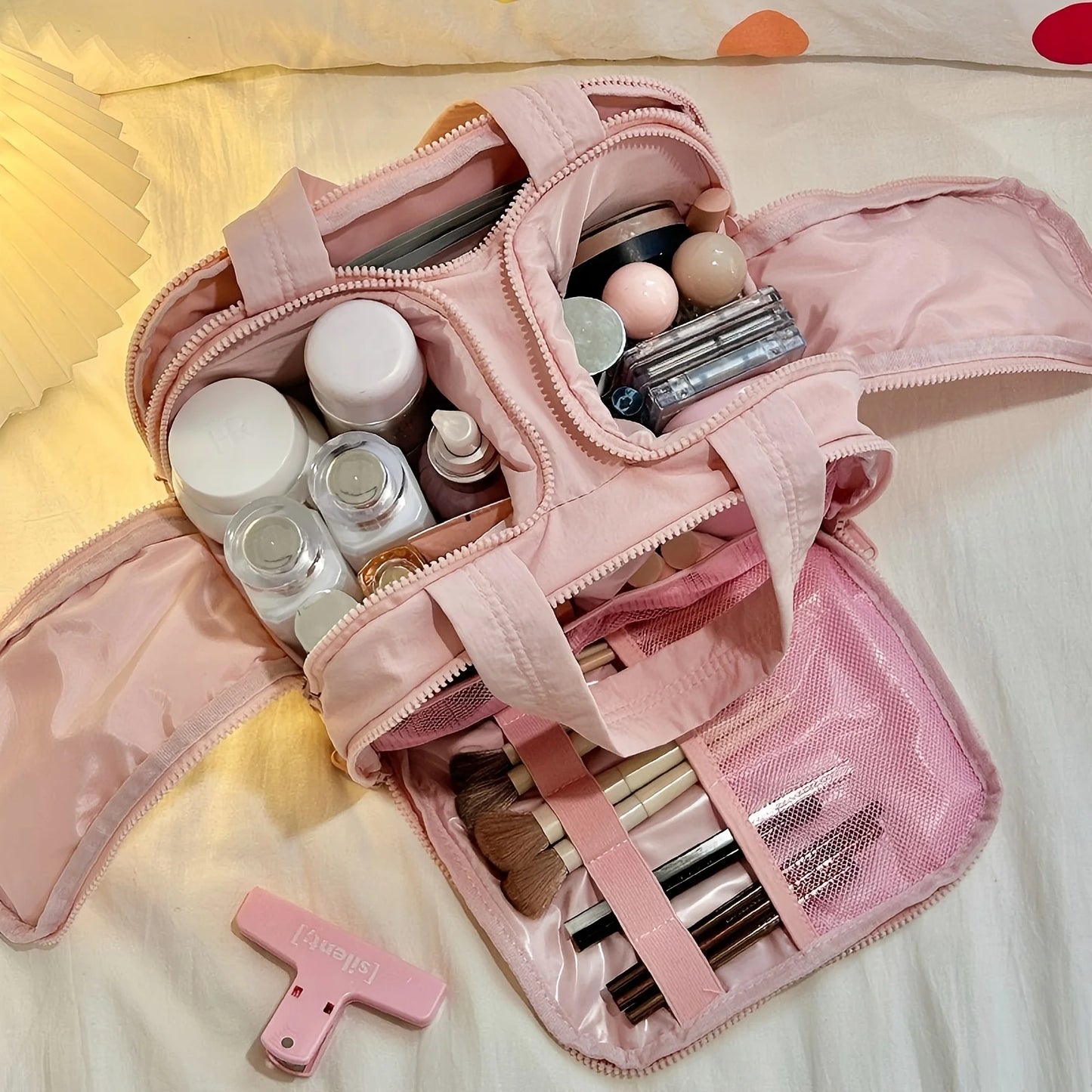 Standing Travel Makeup Bag, Large Capacity Multi Zone with Handle, Multi Compartment Women's Portable Toiletries Bag