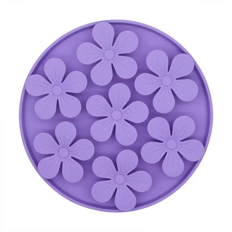 Silicone Slow Feeder Mat for Cats & Dogs – Suction Cup Lick Pad and Treat Dispensing Food Bowl
